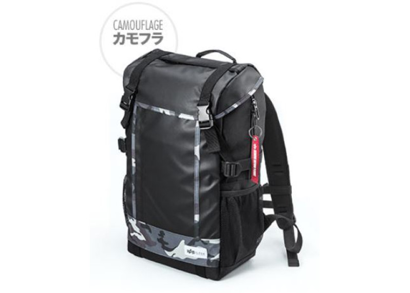 22L Square Backpack